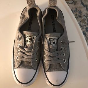 Sz 6 women’s Converse